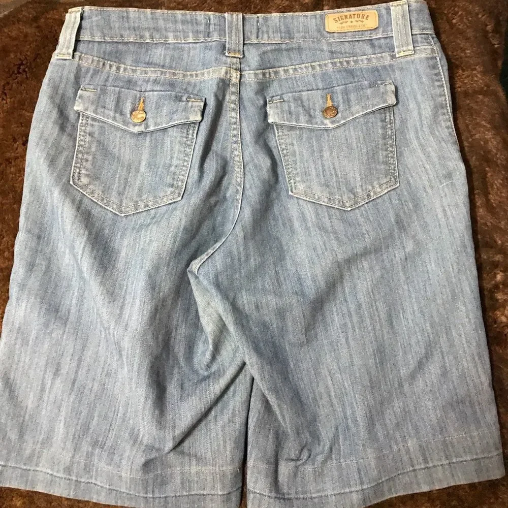 Levi's Signature Denim Shorts - Picture 5 of 6